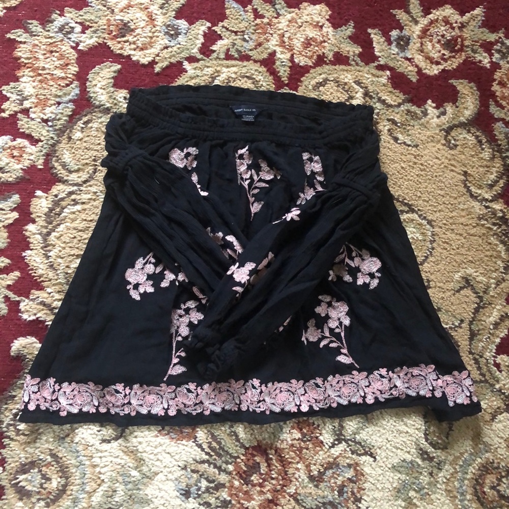 EUC Black Blouse embroidered detailing XS/S